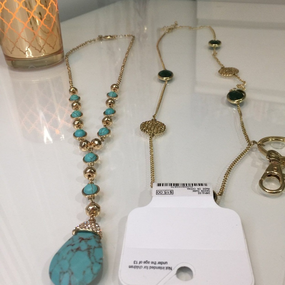 1 Necklace & 1 Laynard